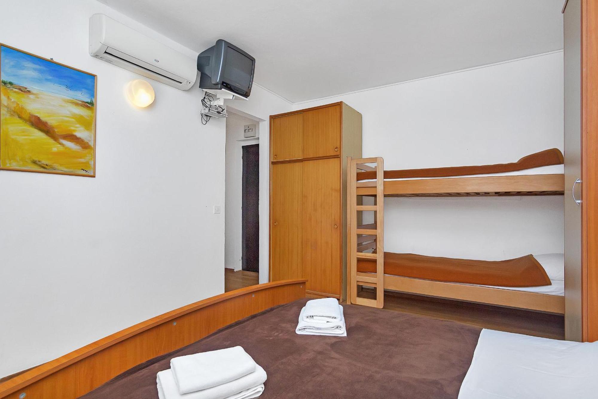 Apartmani Cico Gdinj Exterior foto