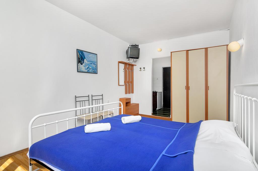 Apartmani Cico Gdinj Exterior foto
