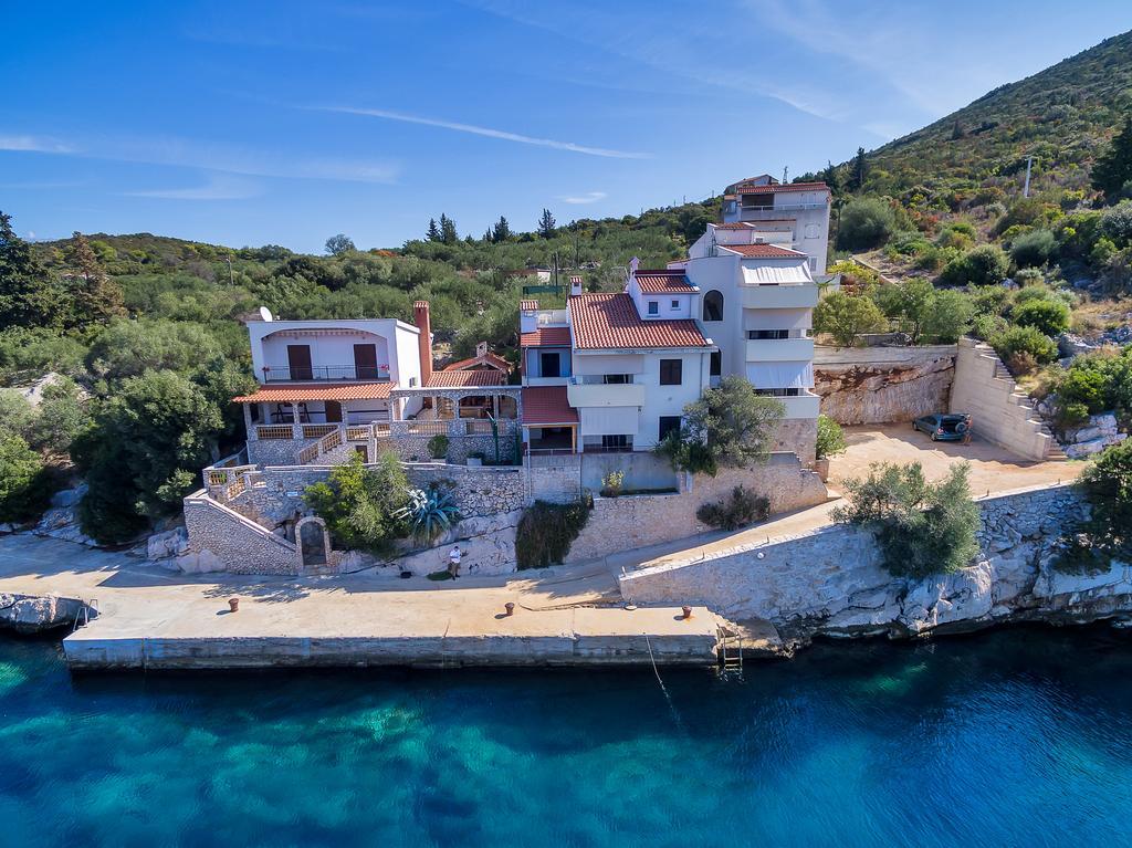 Apartmani Cico Gdinj Exterior foto